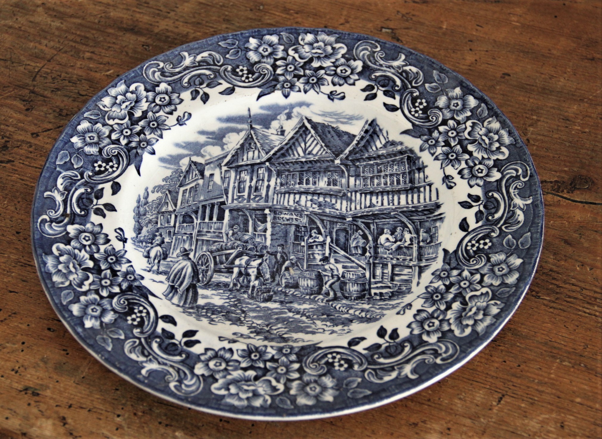 Assiette Royal Tudor Ware - Ironstone