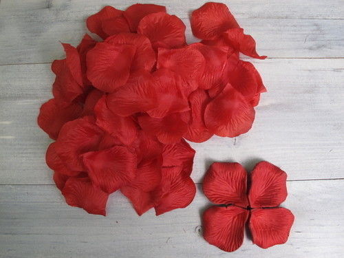 Pétales de roses rouge NSE 4.20€