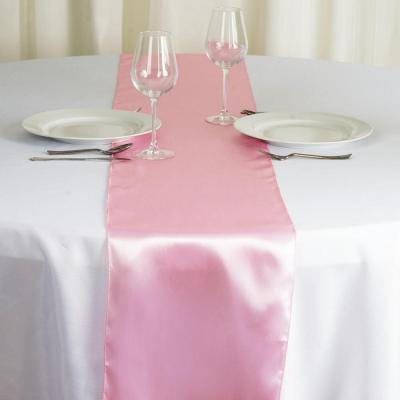 Chemin de table satin rose pale nse location