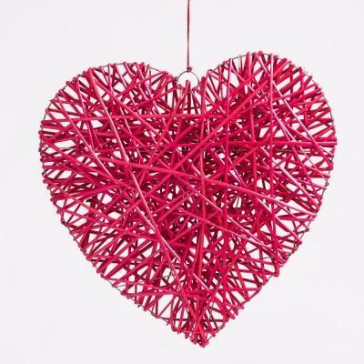 Location coeur rouge en bois a suspendre deco st valentin